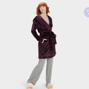 Ugg robe
